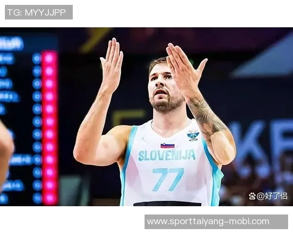 六年前的今天科比与女儿Gigi现场观赛用东契奇母语互喷垃圾话的温馨时刻