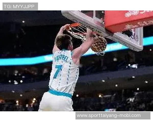 弗拉格狂砍42分提升场均09分距克尼佩尔仅差06分 弗拉格狂砍42分提升场均09分距克尼佩尔仅差06分