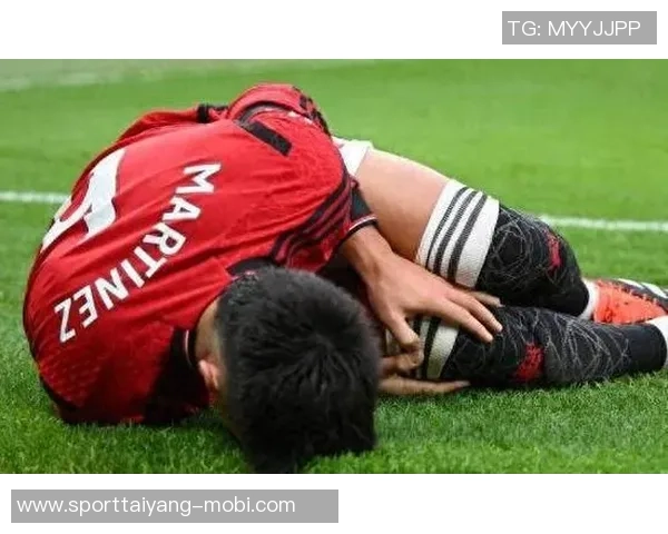 阿莫林曼联首年引发更衣室震荡三后卫战术引争议 阿莫林曼联首年引发更衣室震荡三后卫战术引争议